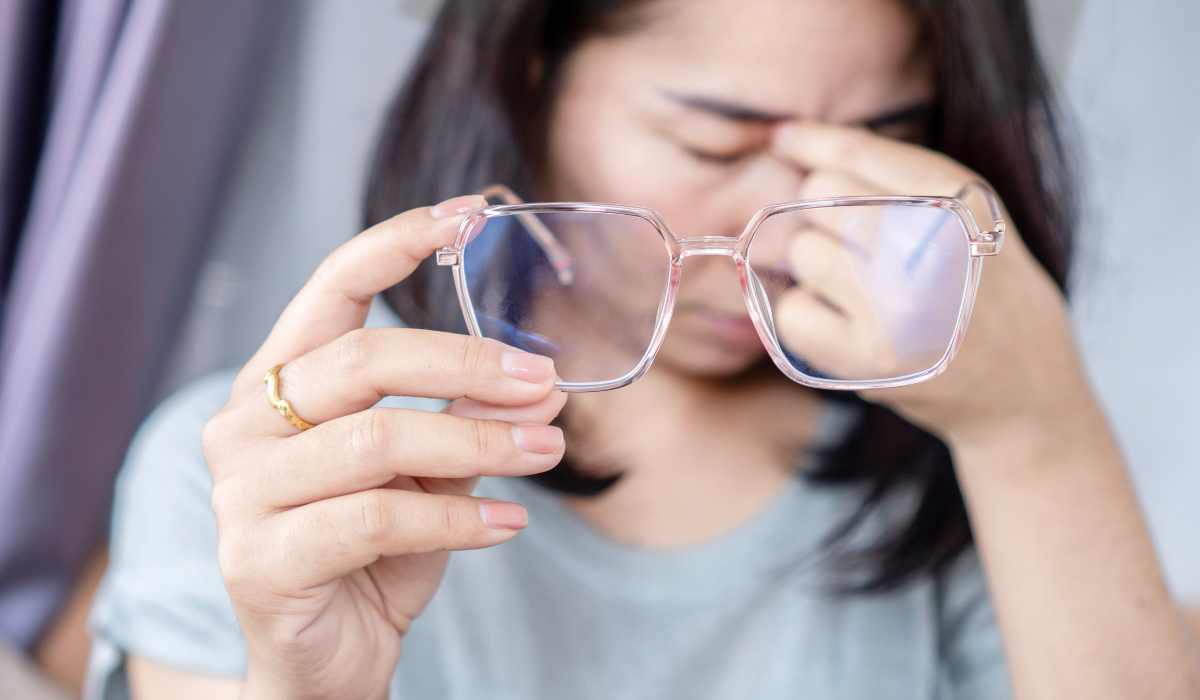 can sinus headaches cause blurred vision