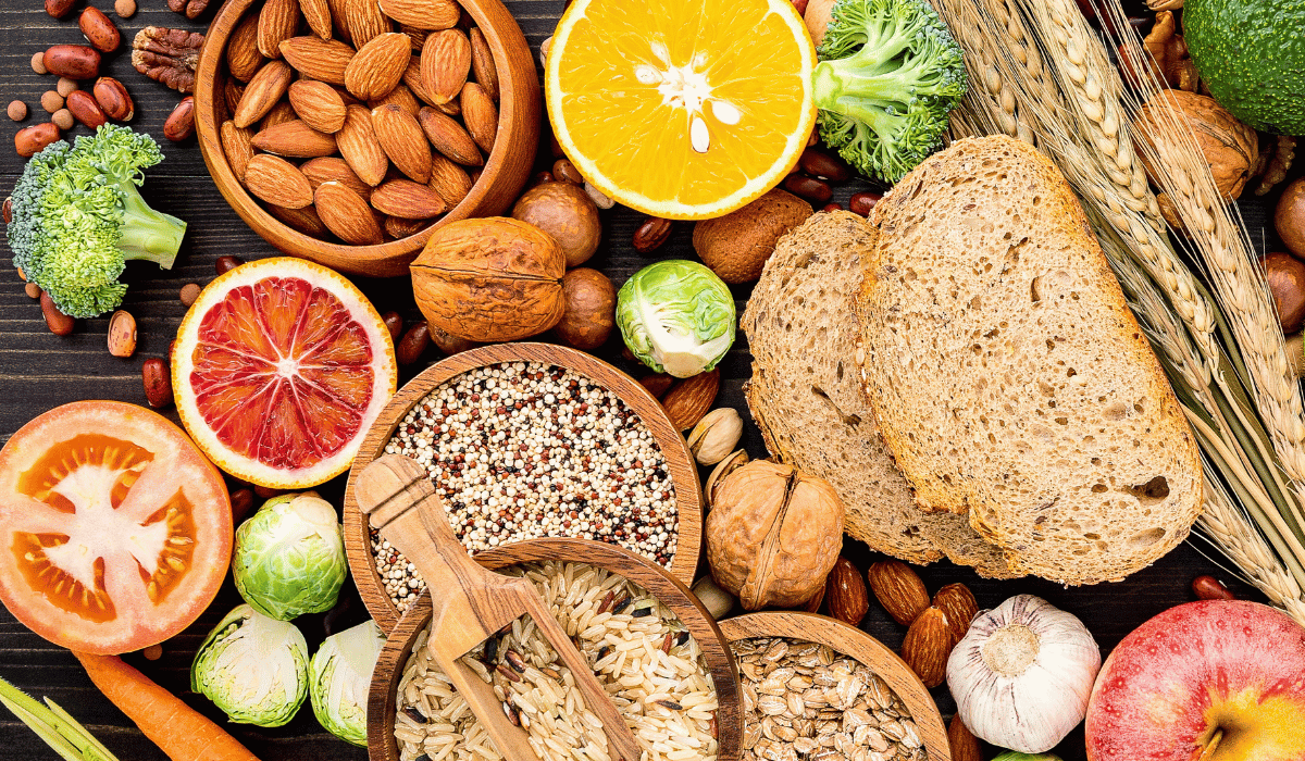 Heart-healthy foods for a hypertension diet, including fruits, vegetables, and whole grains